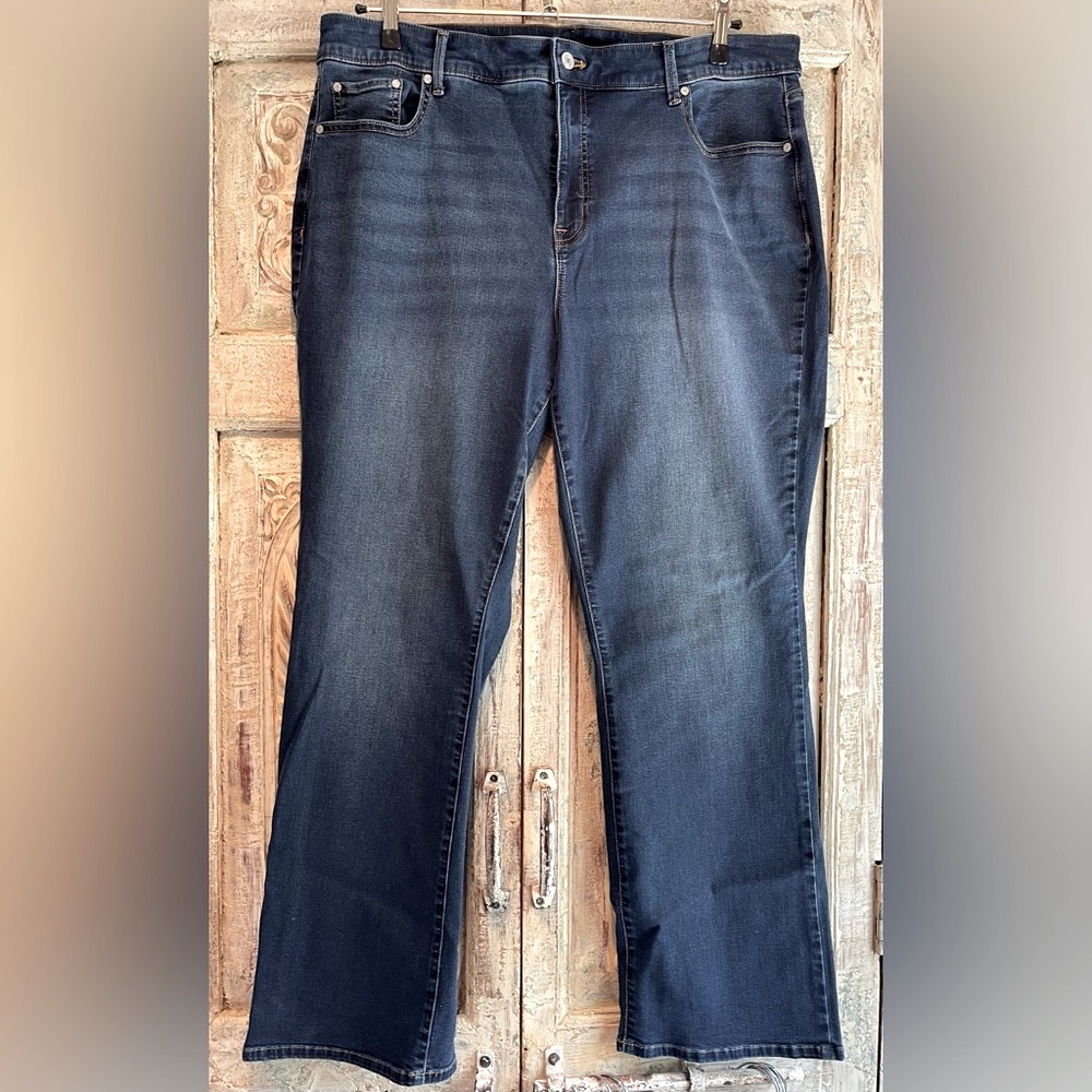 NWOT Talbots Plus Exclusive Barely Boot Jeans - Savannah Wash 20W